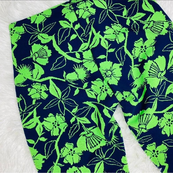 Flare pants - Picture 2 of 4